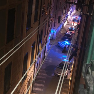 Savona, giovane in stato di ebbrezza dà in escandescenze: trasportato in codice giallo al San Paolo Savona, giovane in stato di ebbrezza dà in escandescenze: trasportato in codice giallo al San Paolo