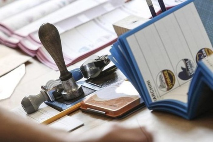 Andora, i seggi elettorali 1, 2, 3, 4 e 5 spostati nella scuola “Benedetto Croce”