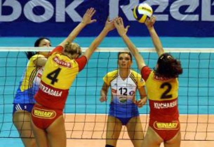 Volley: al via il torneo nazionale ad 8 squadre femminile Volley: al via il torneo nazionale ad 8 squadre femminile
