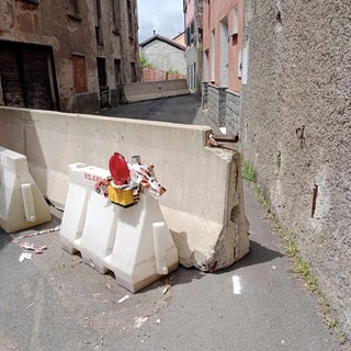 Ex Savam, la Scotti interroga il sindaco di Altare: "Perché il passaggio pedonale in via Cesio è stato ridotto? I passeggini non passano" Ex Savam, la Scotti interroga il sindaco di Altare: "Perché il passaggio pedonale in via Cesio è stato ridotto? I passeggini non passano"