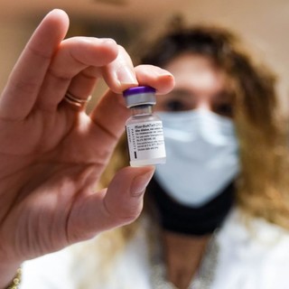 Vaccinazione anti Covid: avviata raccolta di adesioni per i liberi professionisti infermieri