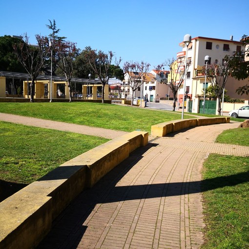 Il Comune di Albenga porta avanti la manutenzione del verde pubblico e la pulizia della città