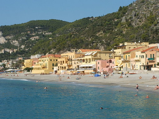 Laigueglia, Varigotti e Noli i più bei borghi savonesi sul mare secondo Touring Club Italia Laigueglia, Varigotti e Noli i più bei borghi savonesi sul mare secondo Touring Club Italia