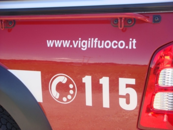 Incendio in residence ad Alassio, evacuata struttura Incendio in residence ad Alassio, evacuata struttura