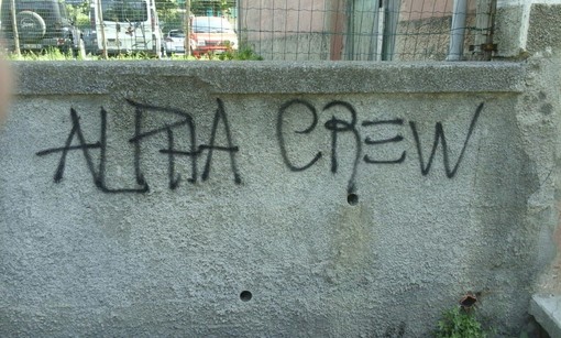 Vandalismo a Finalborgo, abitanti indignati (FOTOgallery)