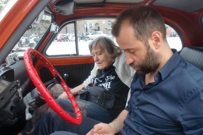 La mitica 500 l'auto di "Volo in Diretta"
