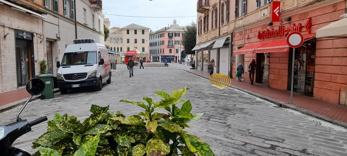 Savona, via Astengo senza auto. Incontro del Comune con commercianti e residenti Savona, via Astengo senza auto. Incontro del Comune con commercianti e residenti
