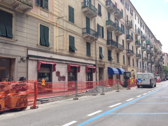 Savona, riprendono i lavori fognari in via Montenotte Savona, riprendono i lavori fognari in via Montenotte