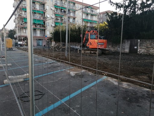 Albenga, restyling in viale Liguria: un nuovo parcheggio e più sicurezza stradale e urbana (FOTO) Albenga, restyling in viale Liguria: un nuovo parcheggio e più sicurezza stradale e urbana (FOTO)