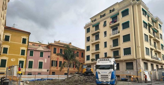 Piazza Vittorio Veneto a Varazze, rinviata di due mesi l'udienza al Tar