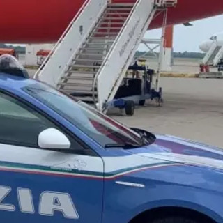 Irregolare in Italia aveva un provvedimento di espulsione, 30enne rimpatriato in Albania Irregolare in Italia aveva un provvedimento di espulsione, 30enne rimpatriato in Albania