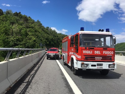 A6, incidente tra Altare e Savona: soccorsi mobilitati, un codice giallo al San Paolo A6, incidente tra Altare e Savona: soccorsi mobilitati, un codice giallo al San Paolo