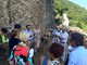 Boissano: volpe incastrata con la coda nella recinzione, liberata dai pompieri