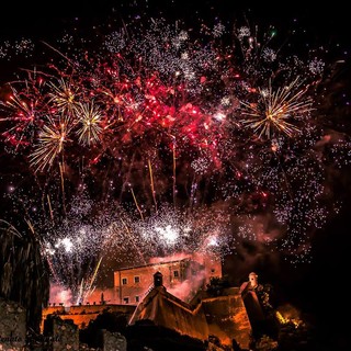 Viaggio nel medioevo: 23-24-25-26 agosto 2018, finalborgo torna al 1400. artisti da tutta Europa per animare il borgo medievale