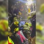 Terremoto in Colombia, donna estratta viva dopo 36 ore: la commozione dopo il salvataggio