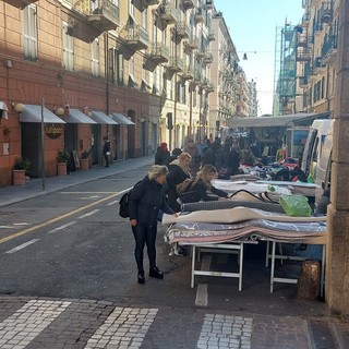 Mercato di Savona, raccolta firme per spostare i banchi da via Guidobono. Vicesindaco Di Padova: "Massima apertura a sentire i residenti, ma quella è area mercatale" Mercato di Savona, raccolta firme per spostare i banchi da via Guidobono. Vicesindaco Di Padova: "Massima apertura a sentire i residenti, ma quella è area mercatale"