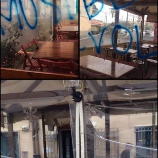 Vandali in azione in vecchia Darsena: danneggiato il dehor dell'"Insomnia"
