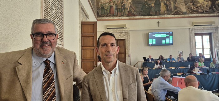 Consiglio Comunale sulla differenziata a Savona, Invernizzi e Vaccarezza attaccano il sindaco e la gestione dell’aula Consiglio Comunale sulla differenziata a Savona, Invernizzi e Vaccarezza attaccano il sindaco e la gestione dell’aula