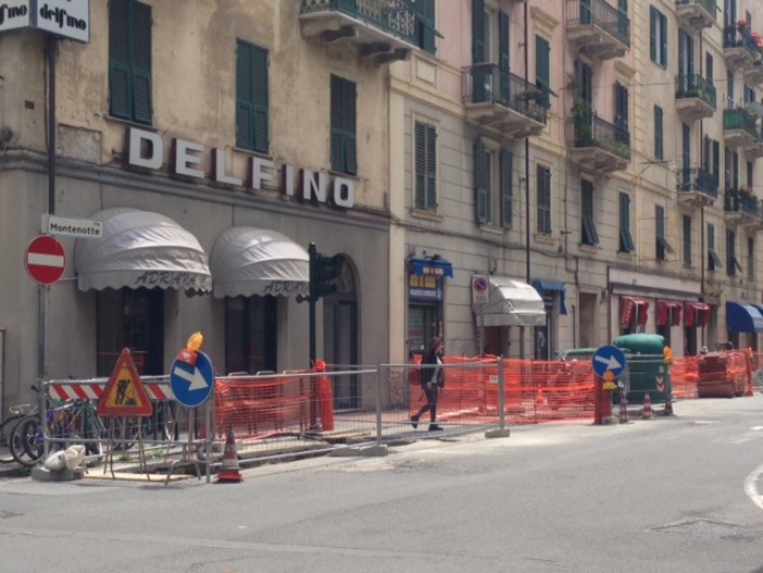 Savona, rete fognaria danneggiata: a fine mese termine lavori in via Montenotte