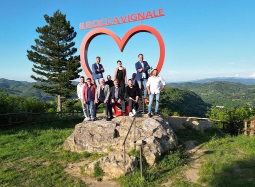 Amedeo Fracchia presenta la lista "Vivere Roccavignale"