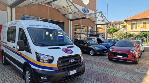 Villanova d'Albenga, nuovo mezzo per la colonna mobile regionale della Protezione civile Villanova d'Albenga, nuovo mezzo per la colonna mobile regionale della Protezione civile