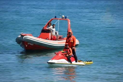 Estate 2026, tornano i presidi acquatici dei Vigili del Fuoco sulle spiagge di Savona e Vado