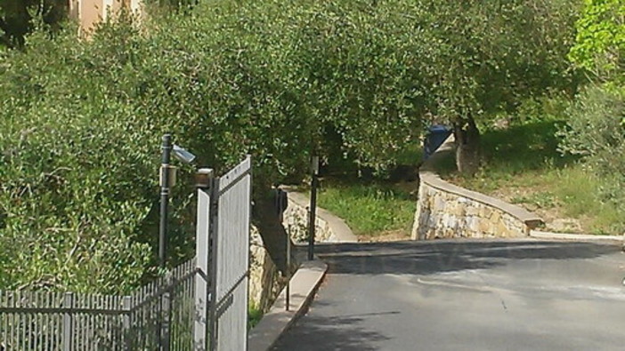 L'ex Ministro Scajola ha lasciato Regina Coeli alle 14: al momento Villa Ninina è deserta