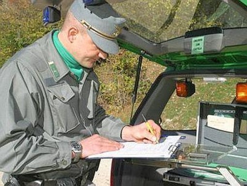 Sequestrati dalla Forestale 5 immobili per 11 unità abitative in costruzione a Villanova d'Albenga Sequestrati dalla Forestale 5 immobili per 11 unità abitative in costruzione a Villanova d'Albenga