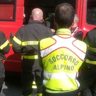 Si perde nei boschi di Calice mentre cerca funghi: donna ritrovata da vigili del fuoco e soccorso alpino