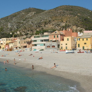 Torna Vari Gotti &amp; Fritti al Porto di Finale Ligure