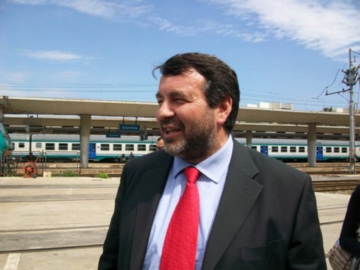 Possibili tagli InterCity a ponente, Vesco scrive a Passera