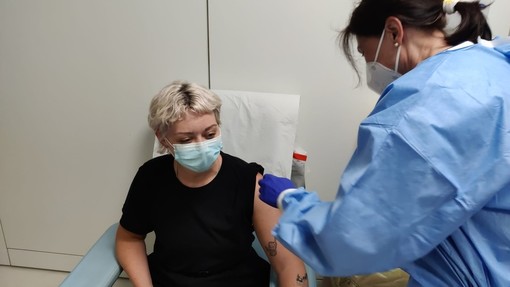 Vaccini, Toti: “Più del 50% della popolazione ha completato il ciclo, in settimana somministreremo la milionesima dose” Vaccini, Toti: “Più del 50% della popolazione ha completato il ciclo, in settimana somministreremo la milionesima dose”
