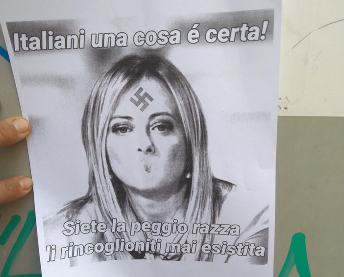 Svastica in fronte a Giorgia Meloni: volantini choc ad Albenga (FOTO)