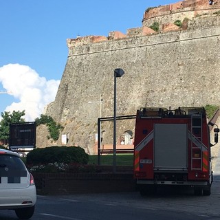 Savona:minaccia di suicidarsi buttandosi dal Priamar, salvato (FOTO)