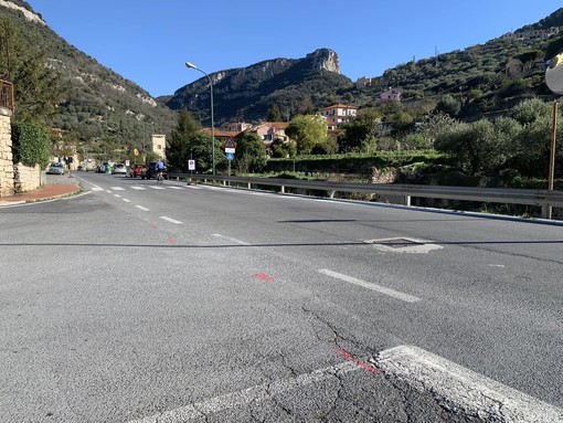 Finale rifà il "look" alle strade comunali: via col piano asfaltature, si parte da Calvisio e Pia Finale rifà il "look" alle strade comunali: via col piano asfaltature, si parte da Calvisio e Pia