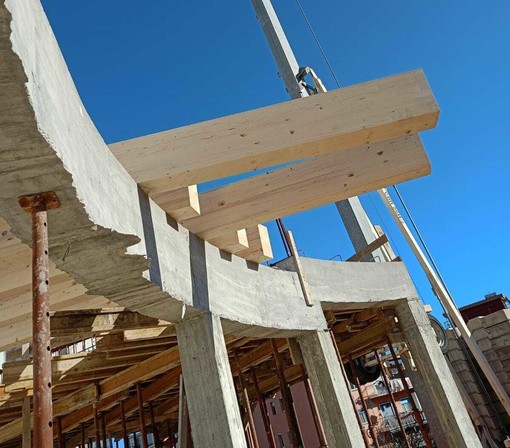 Nuovo asilo di via Sabazia a Vado, posato il tetto: il fine lavori nella primavera 2026 Nuovo asilo di via Sabazia a Vado, posato il tetto: il fine lavori nella primavera 2026