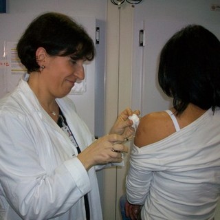 Partita la campagna di vaccinazione, 56mila dosi in Provincia di Savona