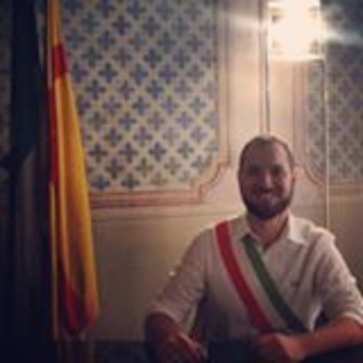 Vincenzo Munì delegato allo sportello al cittadino: “Ringrazio Cangiano per la fiducia e svolgerò al meglio il mio incarico” Vincenzo Munì delegato allo sportello al cittadino: “Ringrazio Cangiano per la fiducia e svolgerò al meglio il mio incarico”