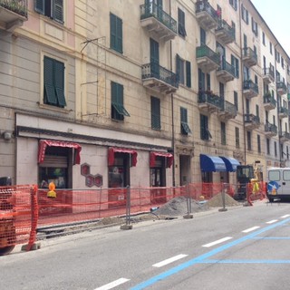 Savona, riprendono i lavori fognari in via Montenotte