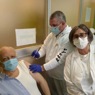 Il dottor Renato Giusto è il primo savonese vaccinato contro il Covid: "Soddisfattissimo, giusto farlo"