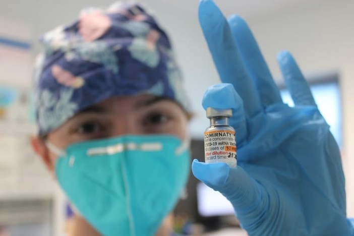 Coronavirus, in Liguria meno casi con meno tamponi nell'ultimo bollettino: 2.496 i nuovi positivi Coronavirus, in Liguria meno casi con meno tamponi nell'ultimo bollettino: 2.496 i nuovi positivi
