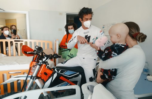 Vanni Oddera, il motociclista ‘gentile’: “Due ruote possono… salvare la vita” (Video) Vanni Oddera, il motociclista ‘gentile’: “Due ruote possono… salvare la vita” (Video)
