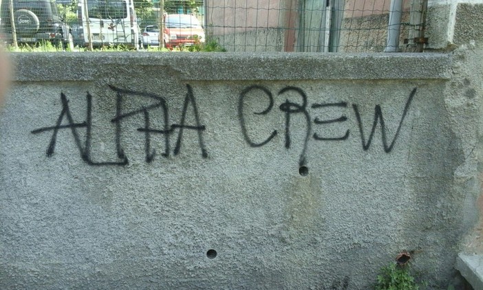 Vandalismo a Finalborgo, abitanti indignati (FOTOgallery)