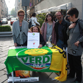Banchetto dei Verdi in corso Italia (immagine di repertorio)