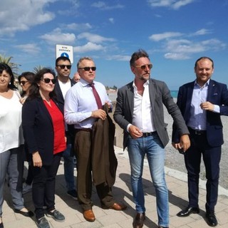 Bordighera, sopralluogo dell'assessore regionale Benveduti: “Una pista ciclabile affacciata sul mare, che unisca la nostra Riviera"