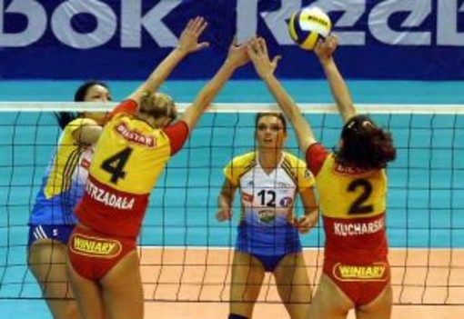 Volley: al via il torneo nazionale ad 8 squadre femminile Volley: al via il torneo nazionale ad 8 squadre femminile