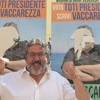 #Elezioni2020, Vaccarezza (Cambiamo!) schernisce i vandali che gli strappano i manifesti