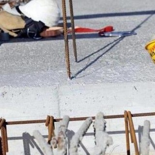 Nel 2018 oltre 800 morti sul lavoro in Italia, la Cgil Savona: "Sono una strage, fermiamola" Nel 2018 oltre 800 morti sul lavoro in Italia, la Cgil Savona: "Sono una strage, fermiamola"