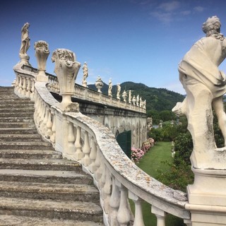 Il giardino, le sale, le scalinate e le fontane: viaggio ad Albisola nella storica Villa Gavotti (FOTO E VIDEO)