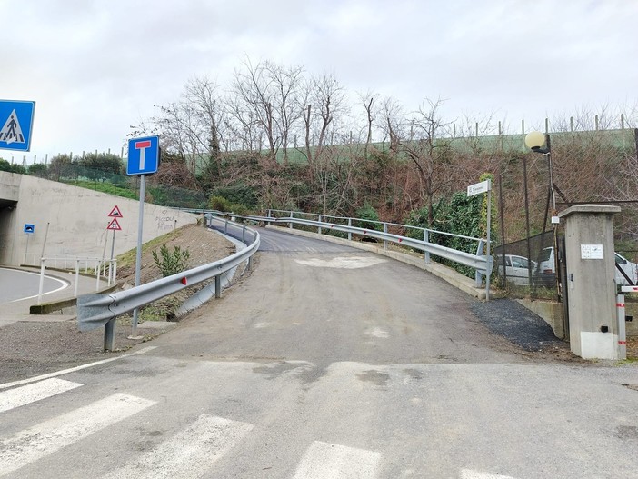 Savona, dopo due settimane di chiusura riapre la parte alta di via Tissoni